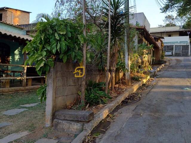 #1649 - Casa para Venda em Confins - MG
