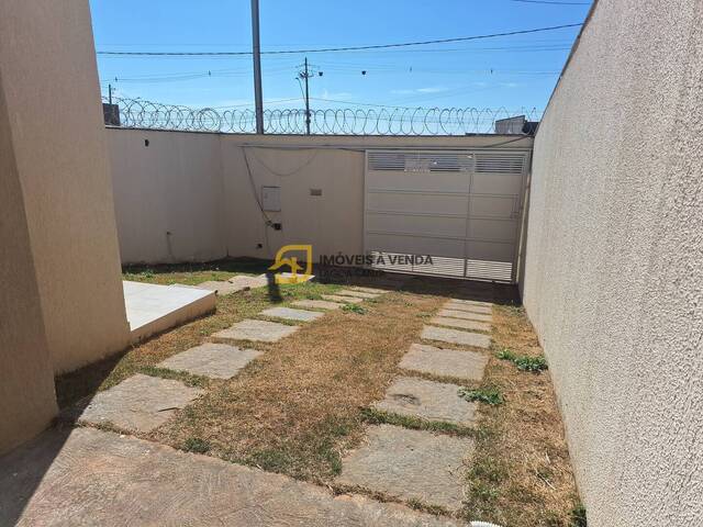 #1660 - Casa para Venda em Pedro Leopoldo - MG