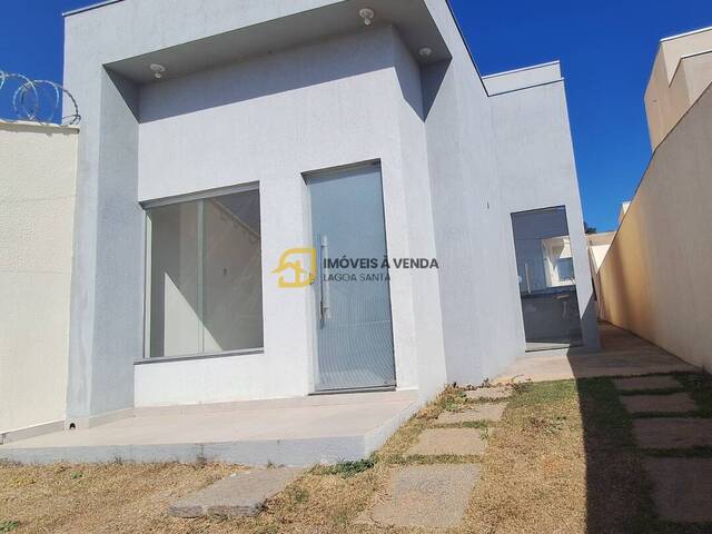 #1661 - Casa para Venda em Pedro Leopoldo - MG