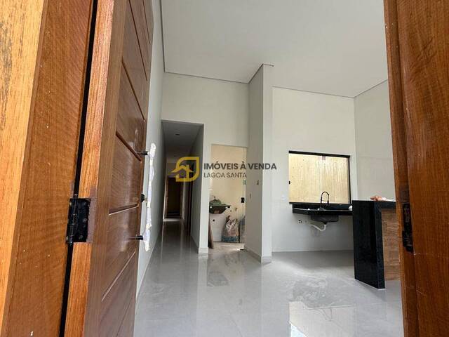 #1708 - Casa para Venda em Pedro Leopoldo - MG